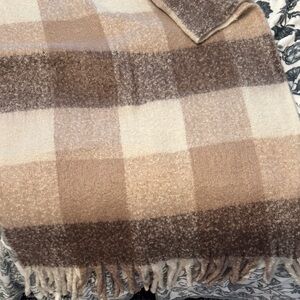 Time and Tru Brown and Cream Plaid Blanket Scarf